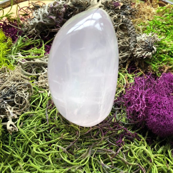 Rose Quartz Freeform Crystal pink gemstone rainbow - Picture 4 of 9